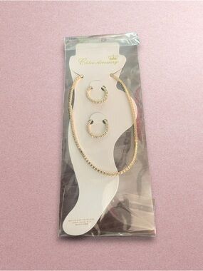 Gold-Tone Necklace & Hoop Earring Set🌻🌻🌸